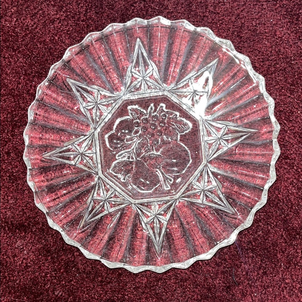 Elegant Federal Glass Decorative Plate